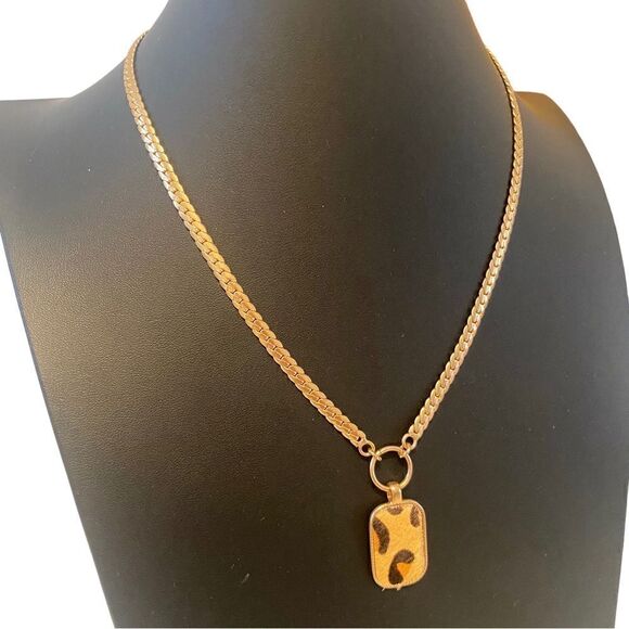 Matte Gold Toned Horse Hair Leopard Print Pendant on Herringbone Chain - Picture 2 of 7